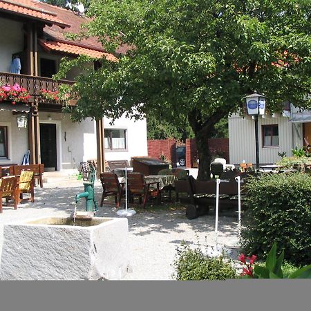 Waldpension Jaegerstueberl Бад-Грисбах Экстерьер фото